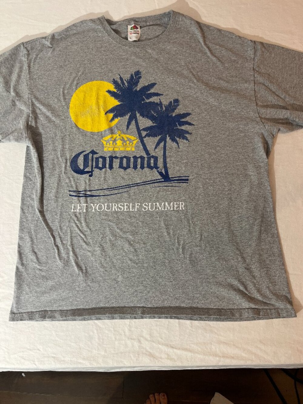 Corona, Let yourself summer, XL Graphic T, Fruit of the loom